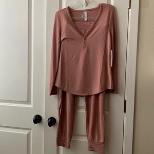ATHLETA Wind Down Sleep Top & Jogger Pants Set in Palmero Pink Sz M